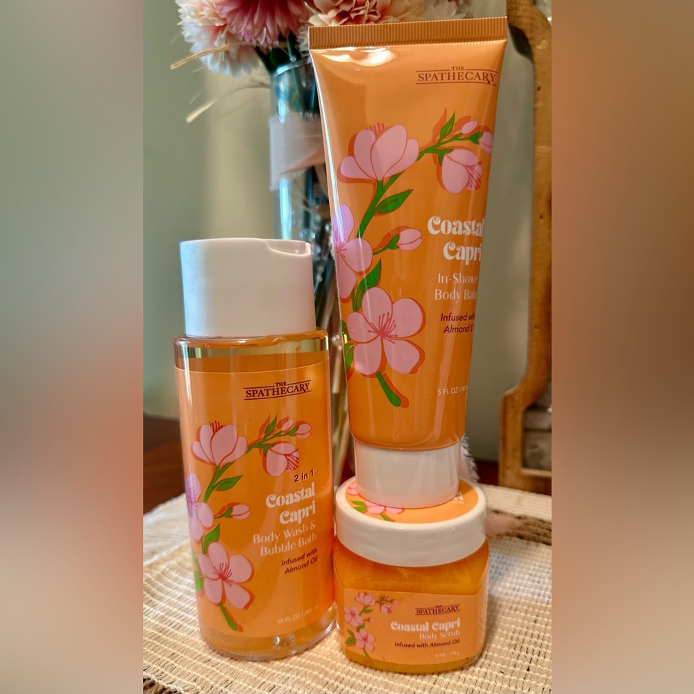 The Spathecary 3 pc set Body Care Set 
Coastal Capri Scent w/ Almond Oil
New